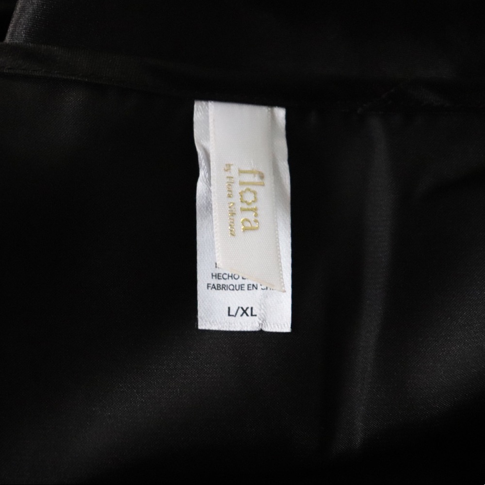 Flora by Flora Nikrooz Black Satin Stella Robe - Picture 12 of 13